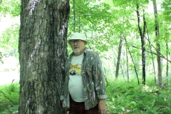 John Rylander and a big ole maple tree. Photo: Jamie L. Manser