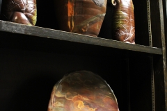 plate-and-vases